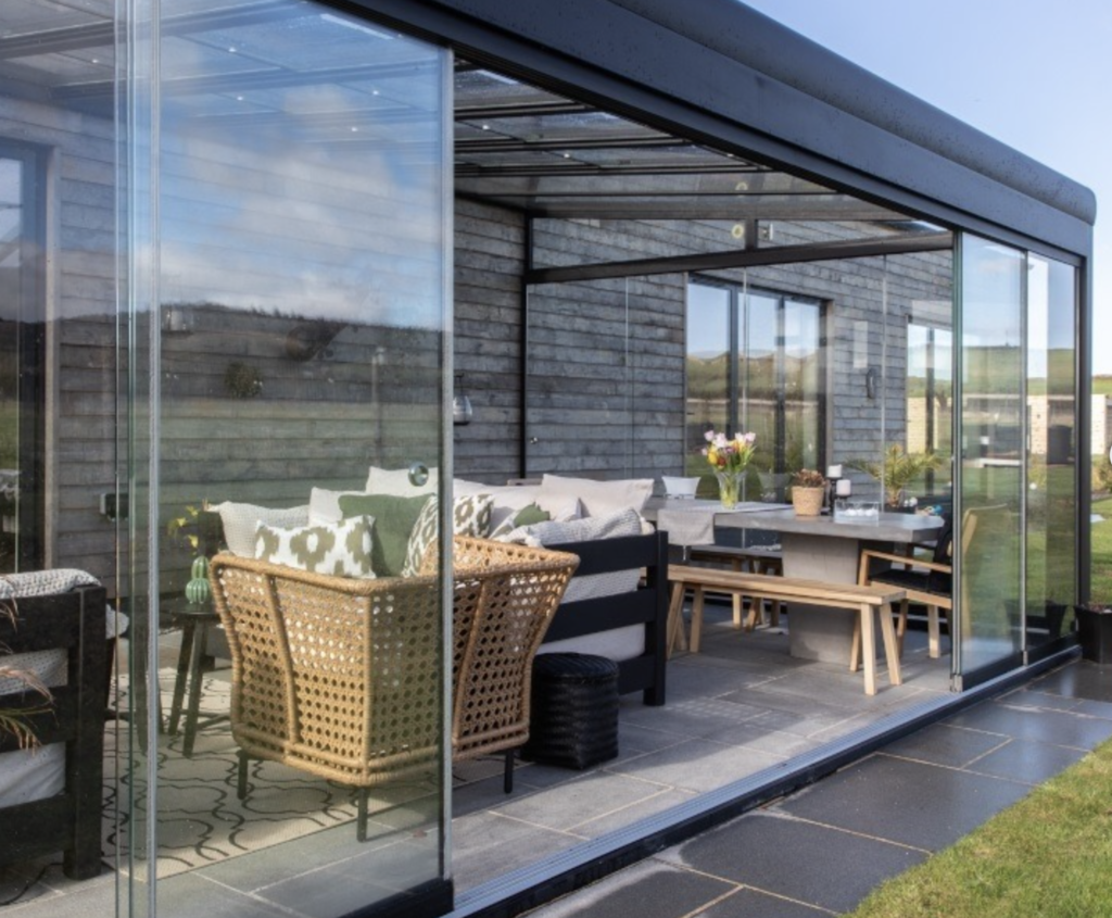 Vogue Garden Room with Sliding Doors