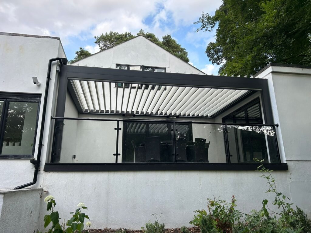 Bioclimatic Pergola Sonning